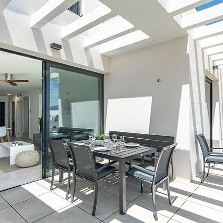 Luxury Apartment Michael ลากาลาเดมิฮาส ภายนอก รูปภาพ